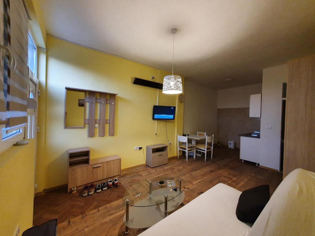 Apartmani Sarti Баня-Лука Экстерьер фото